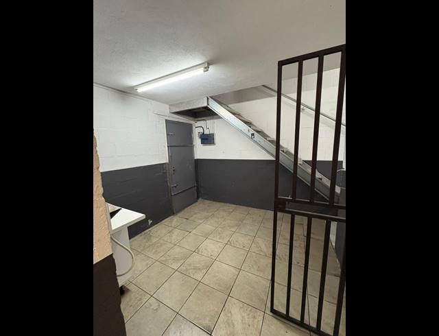 INDUSTRIAL PROPERTY TO RENT IN MANSFIELD